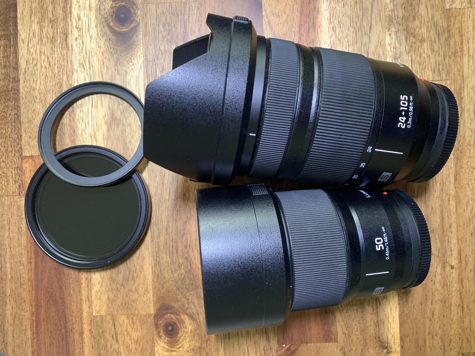 Panasonic Lumix S1H (avec cage) + Lumix 24-105mm f4 + Lumix 50mm f1.8 + kit (très) complet - Photo 3 sur 7