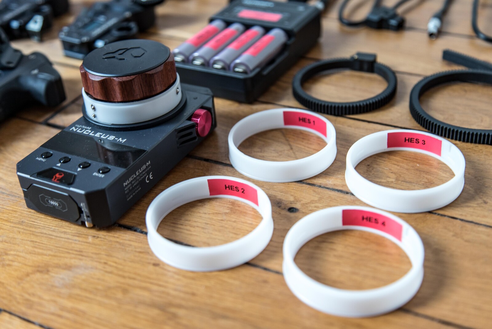 Follow focus HF - Tilta Nucleus-M intégral (poignées, telecommande, bagues) - Photo 3 sur 3