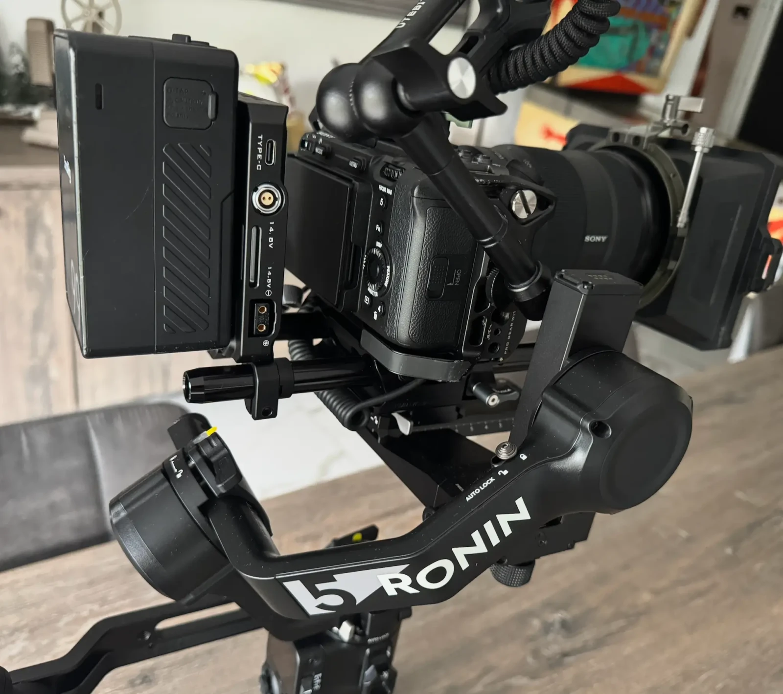 Pack Sony FX3 + DJI Ronin 5S + Objectifs - Photo 1 sur 9