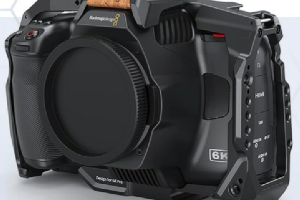 Location Blackmagic Design Pocket Cinema Camera 6K Pro - Lightyshare