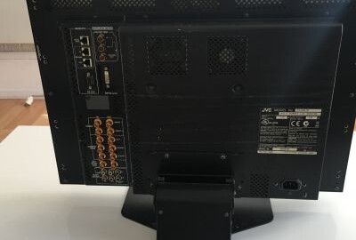 Location Moniteur JVC  DT-V 24 L1D