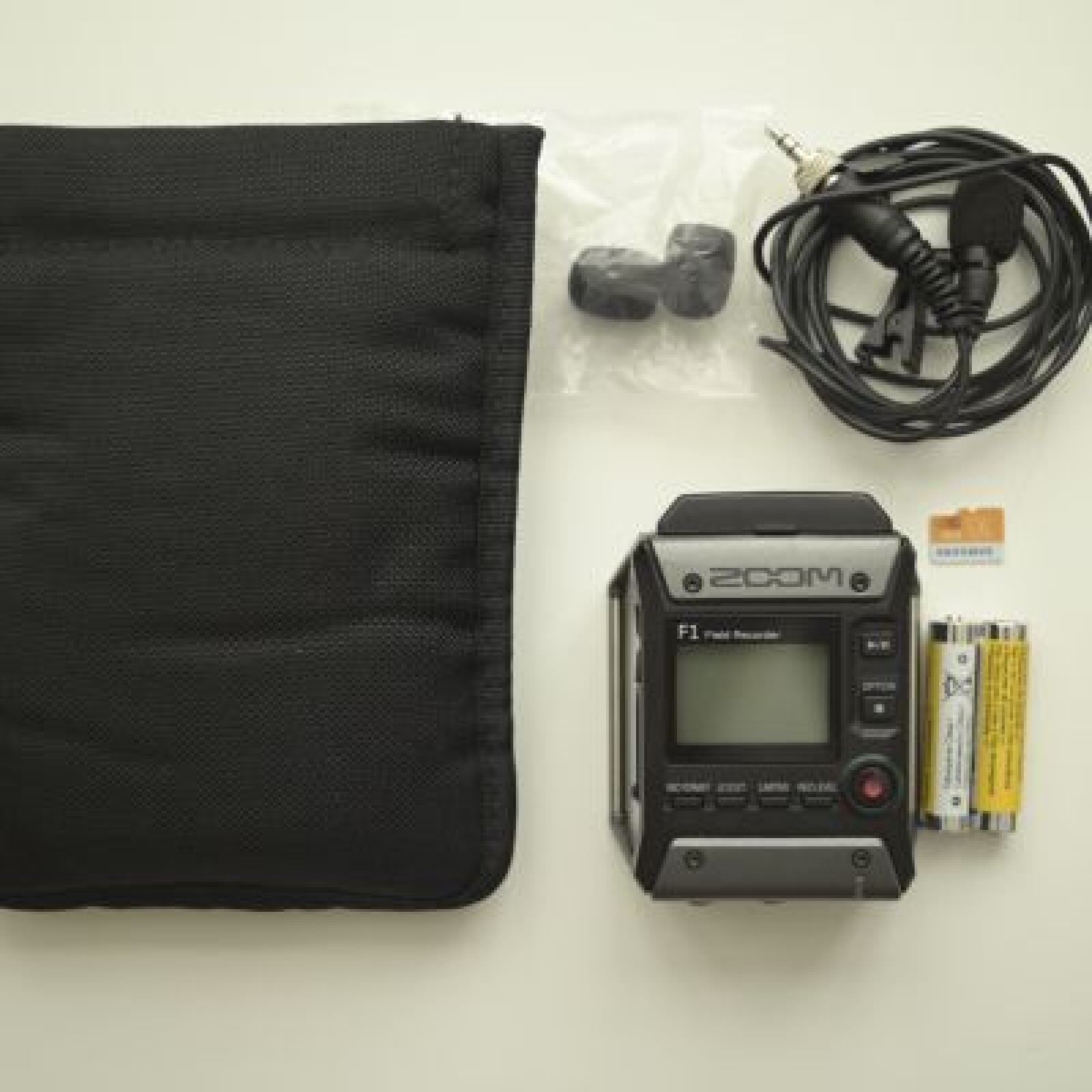 Zoom F1 + micro cravate LMF-1 + accessoires - Photo 1 sur 1