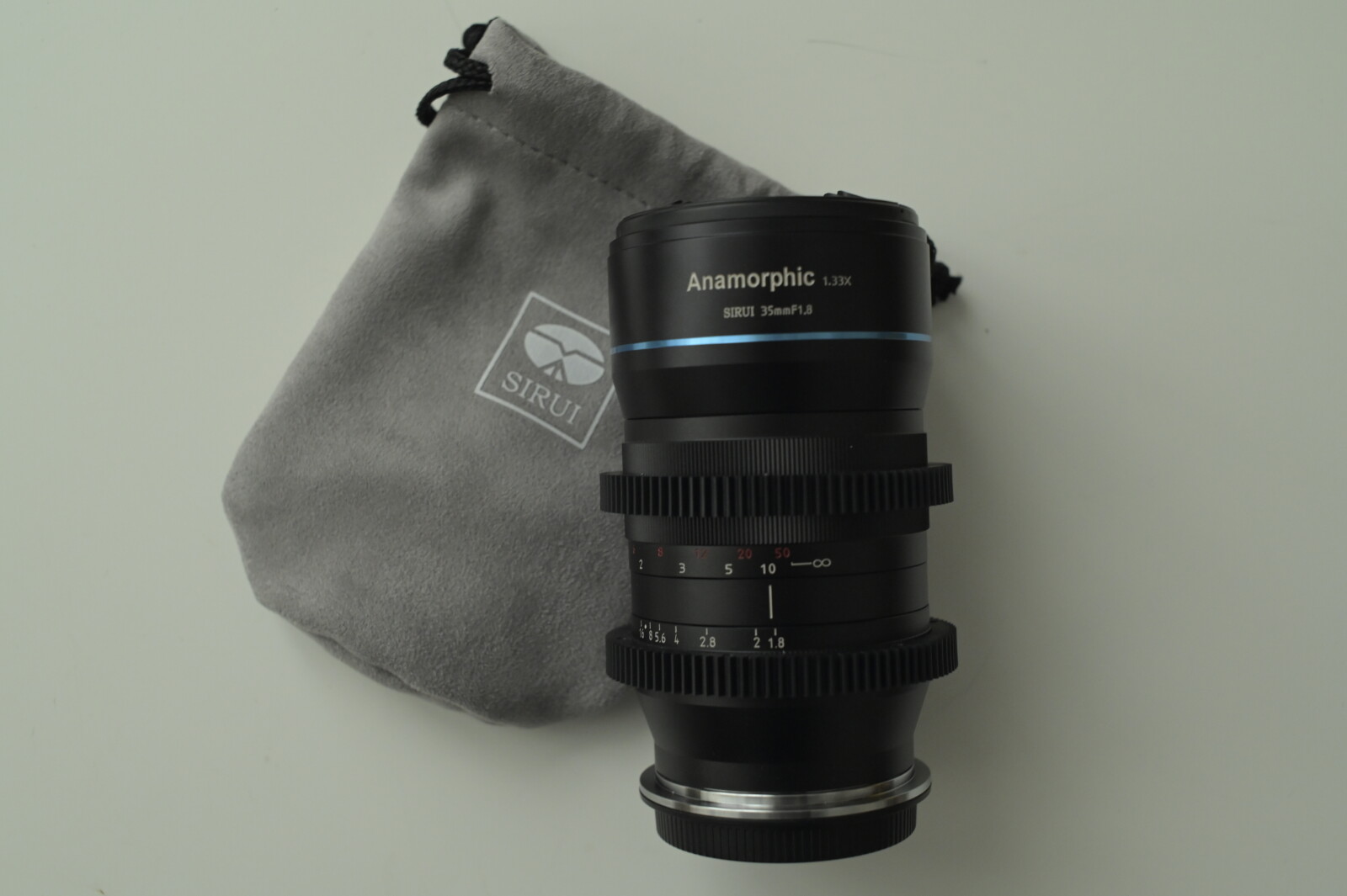 Sirui 35mm Anamorphic monture Z ou Micro 4/3 - Photo 1 sur 3