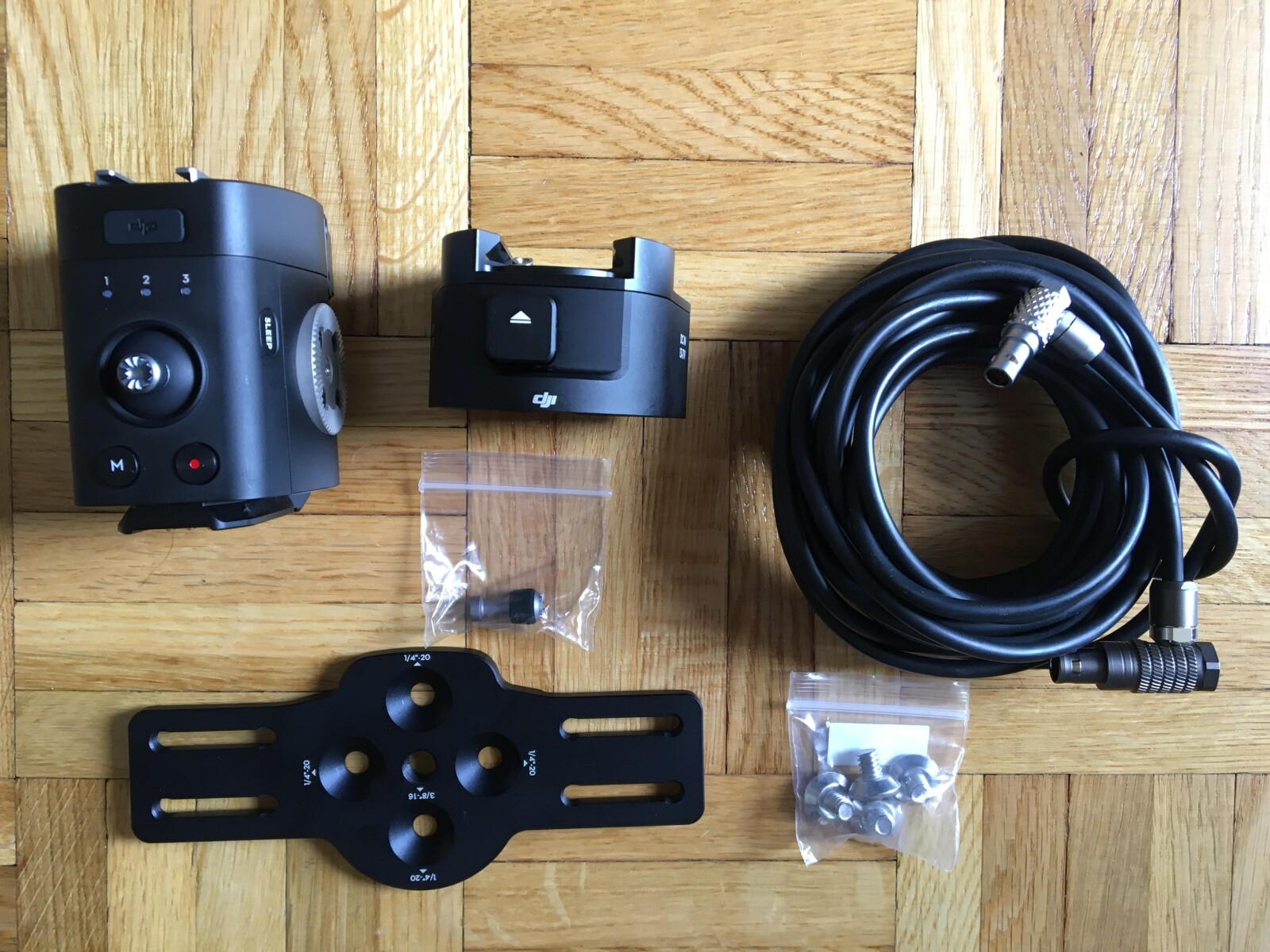 Support universelle et commande déportée pour Ronin-S - Photo 1 sur 5