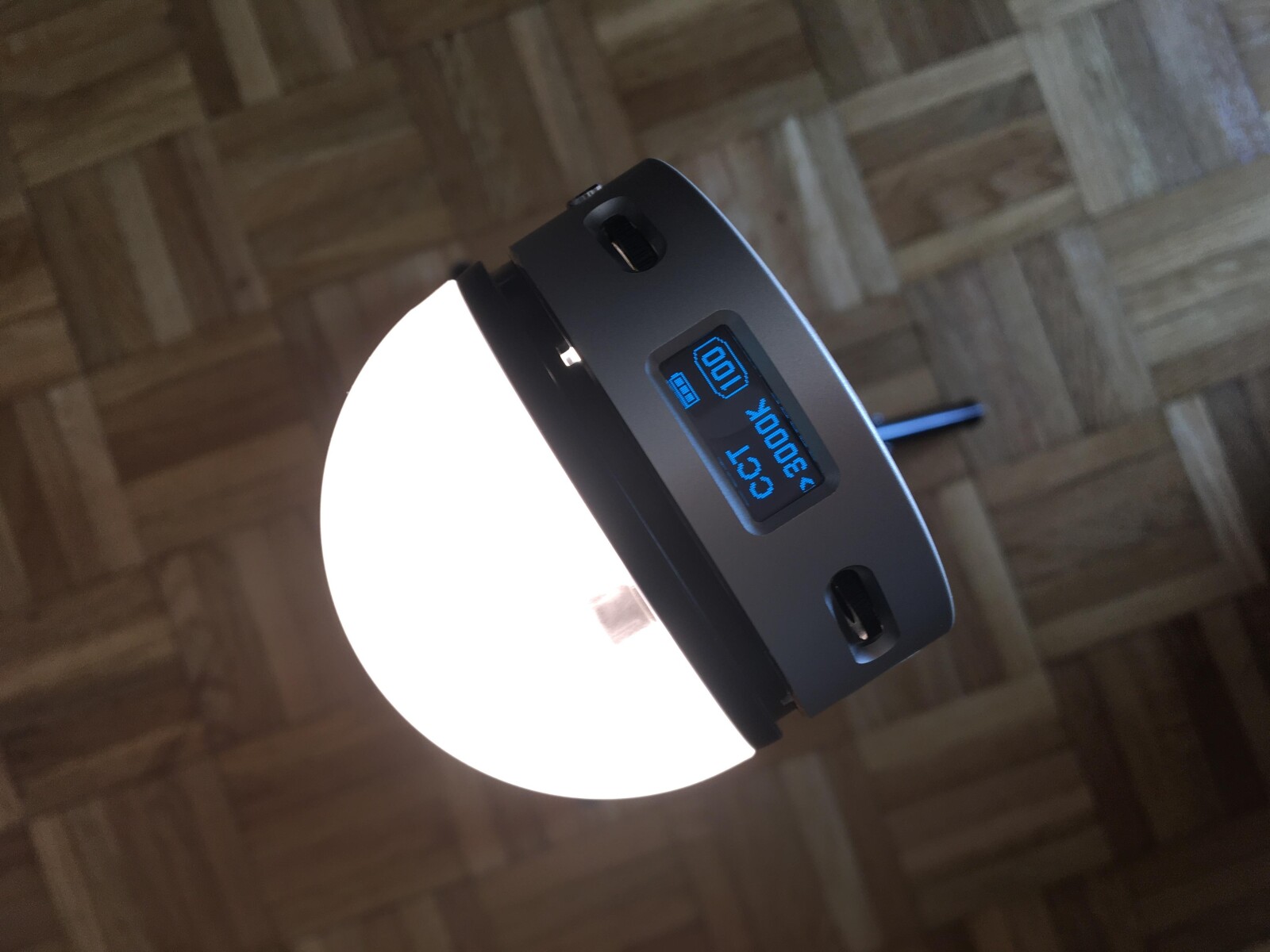 Godox R1 LED + Pack AK-R1 - Photo 2 sur 3