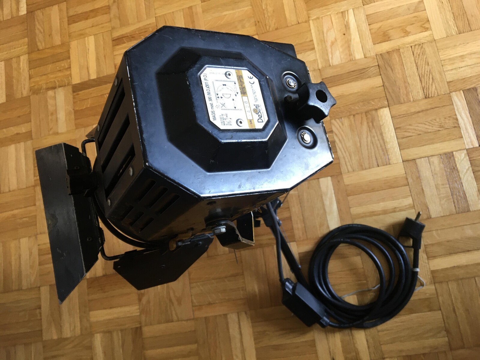 Projecteur Fresnel Desisti 500w / 300w - Magis - Photo 4 sur 4
