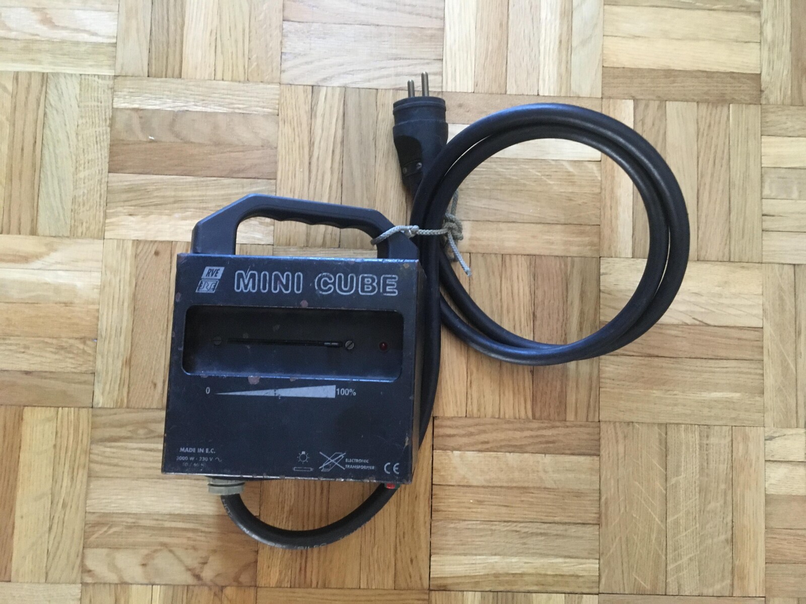 Dimmer 2000W - RVE Mini Cube - Photo 1 sur 2