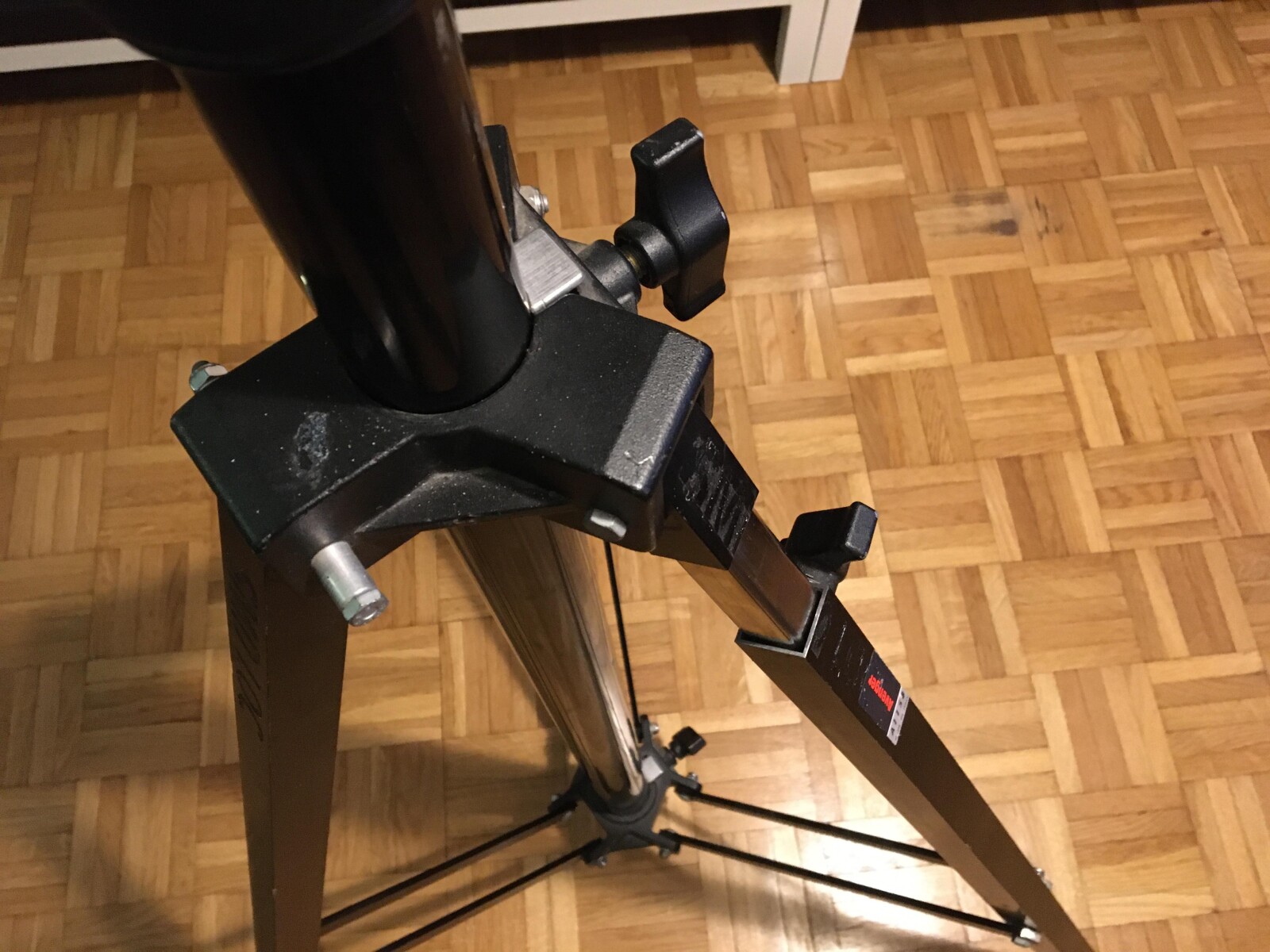 Trépied U126 - 3 sections - Manfrotto / Avenger - Photo 4 sur 4