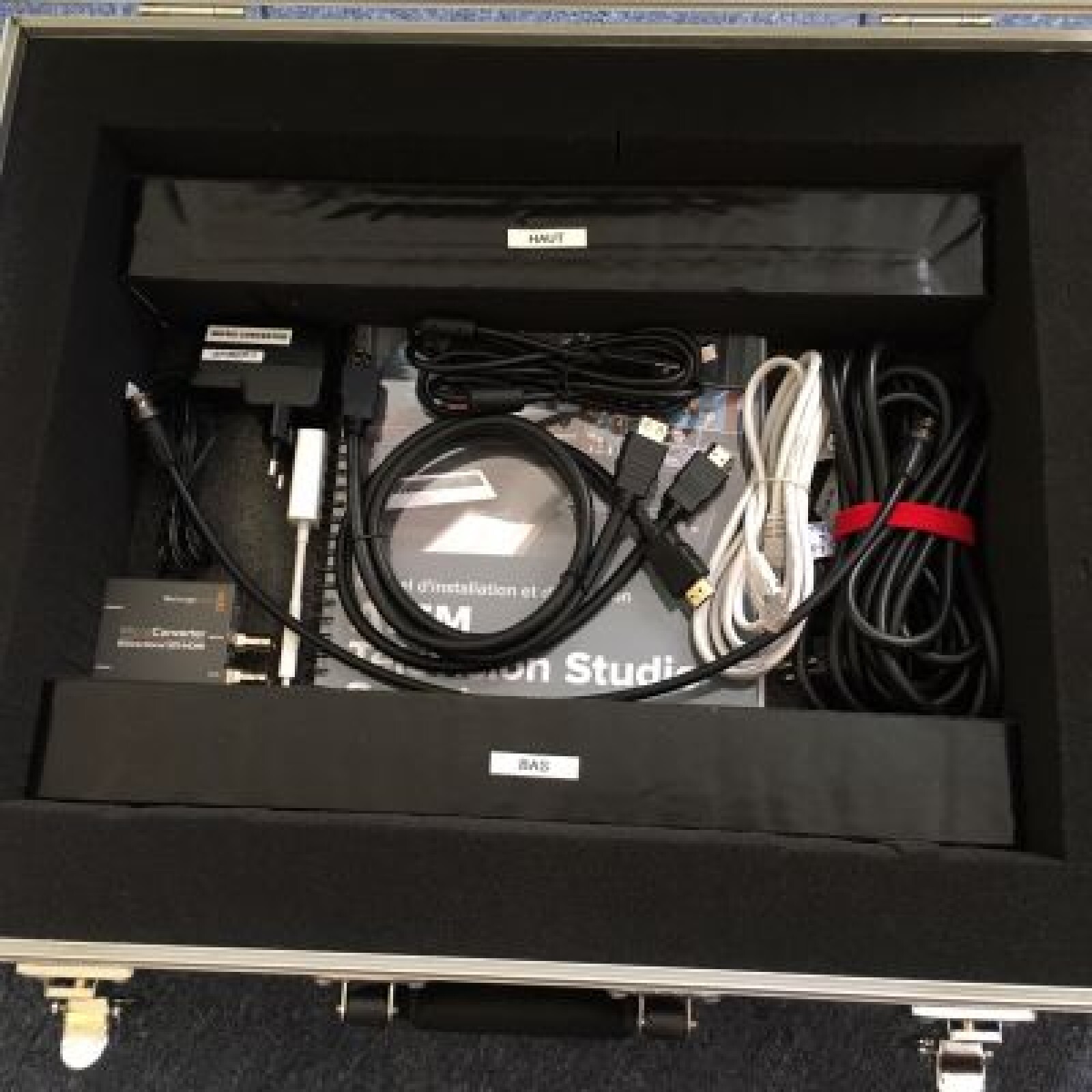 ATEM Television Studio Pro 4K (mélangeur Blackmagic 4K) - Photo 3 sur 6