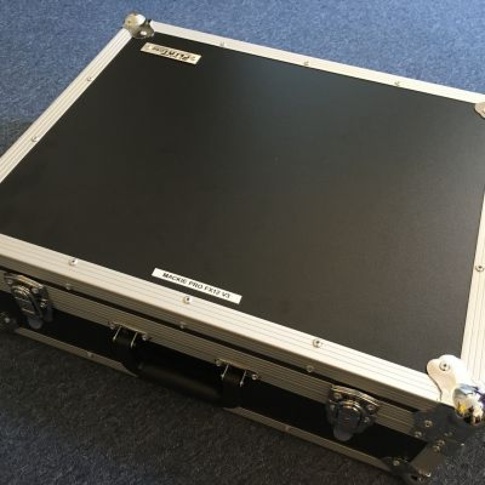 Console 12 voies MACKIE PRO FX12 V3 - Photo 4 sur 5