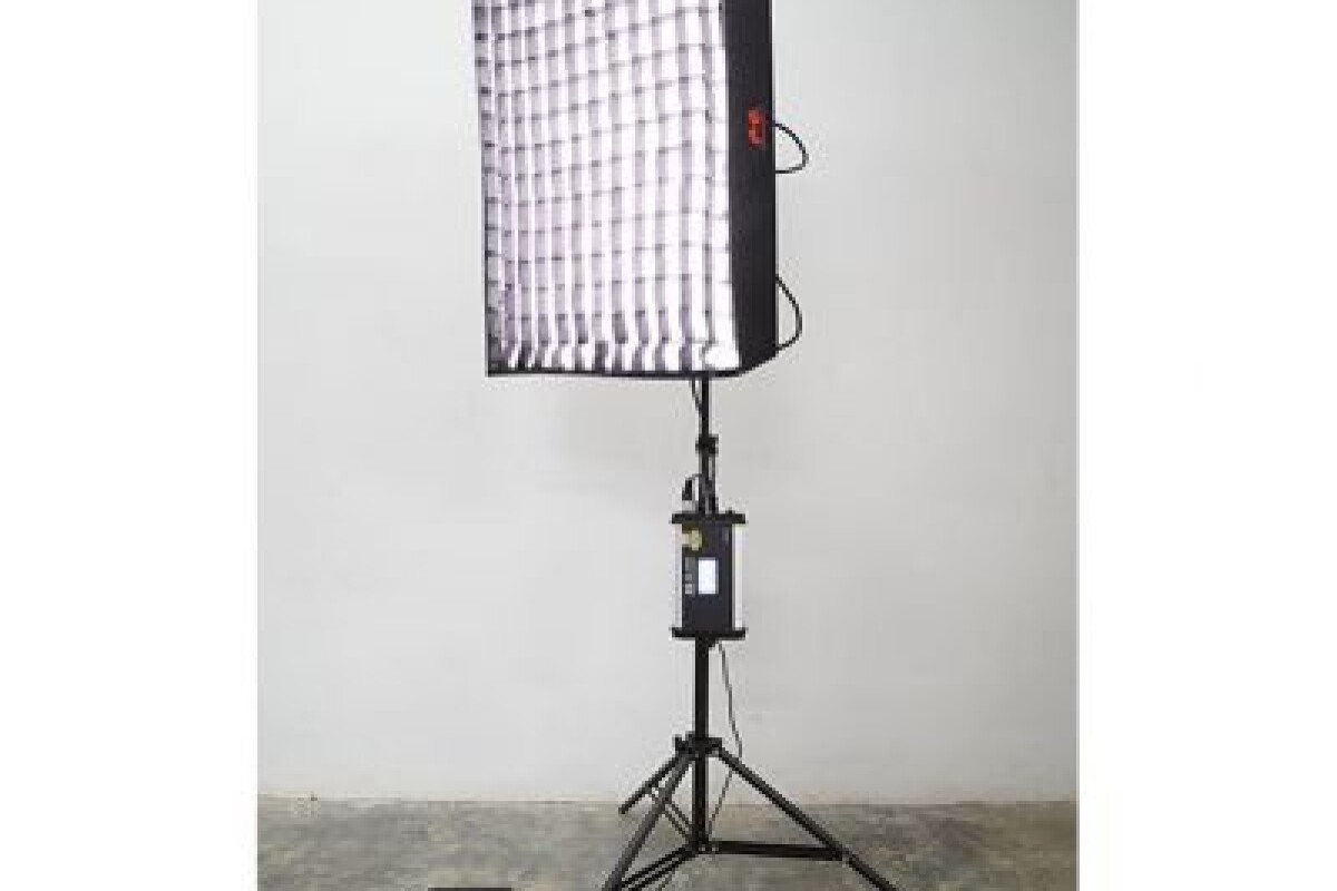 Location Panneau Led 100W Bi color flexible RX-18TD Falcon Eyes - Lightyshare