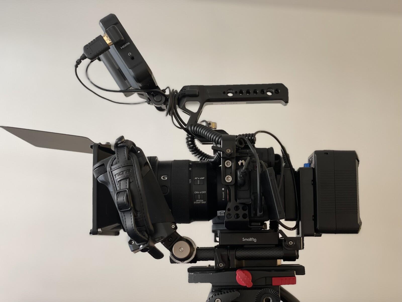 SONY A7S III - Kit fiction / documentaire - 28-135 f/4 motorisé (A7S 3 - Alpha 7S III) - Photo 3 sur 6