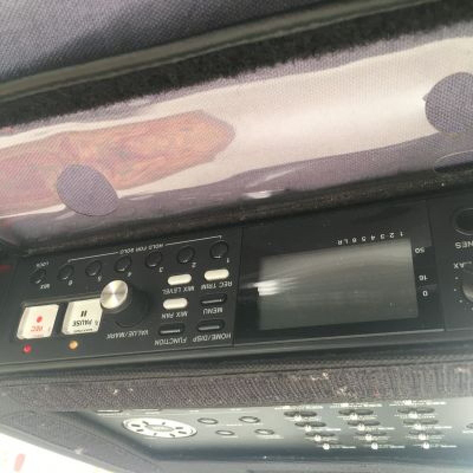 LOCATION ENREGISTREUR TASCAM 4 ENTREES - Photo 2 sur 2