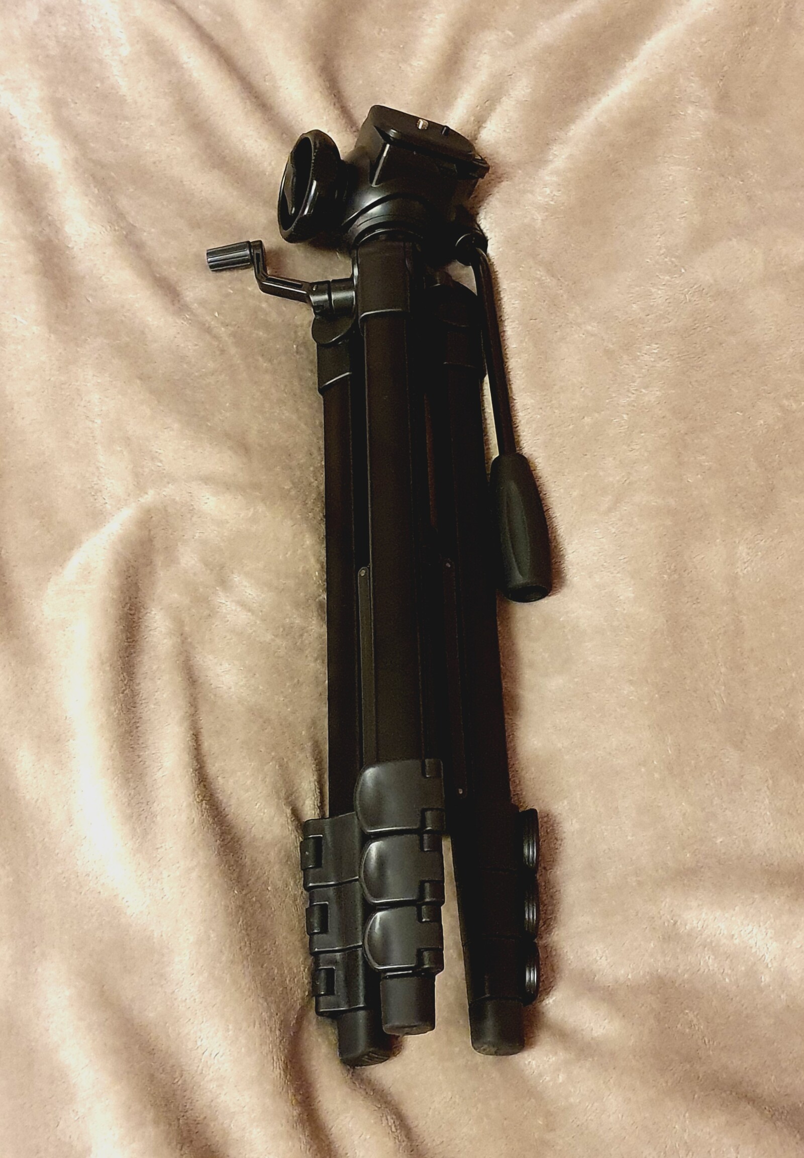 Trépied Velbon EX-547 avec rotule vidéo - Photo 8 sur 8