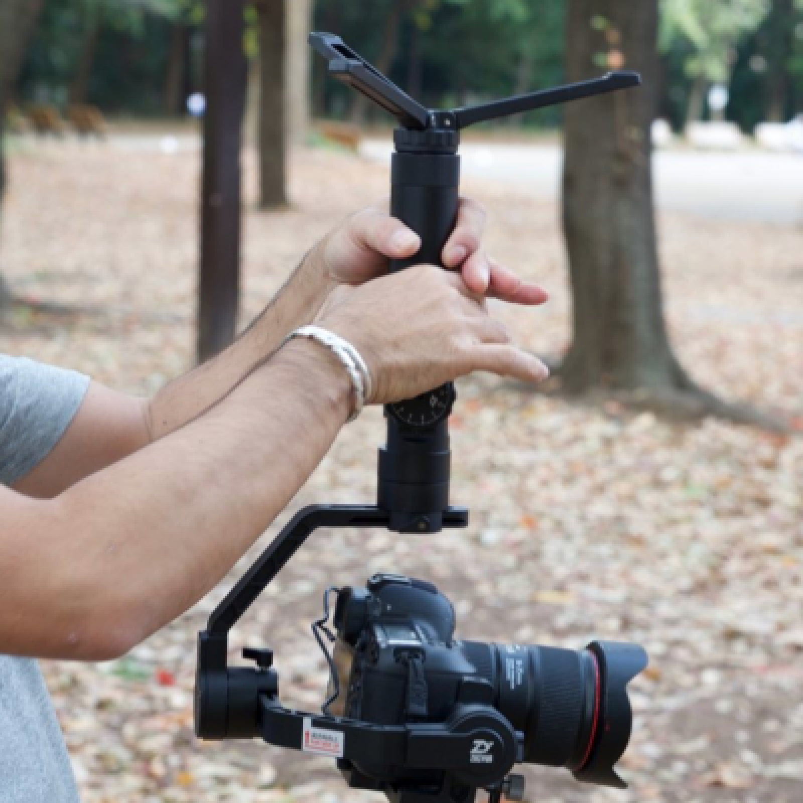 ZHIYUN CRANE 2 - Photo 2 sur 3