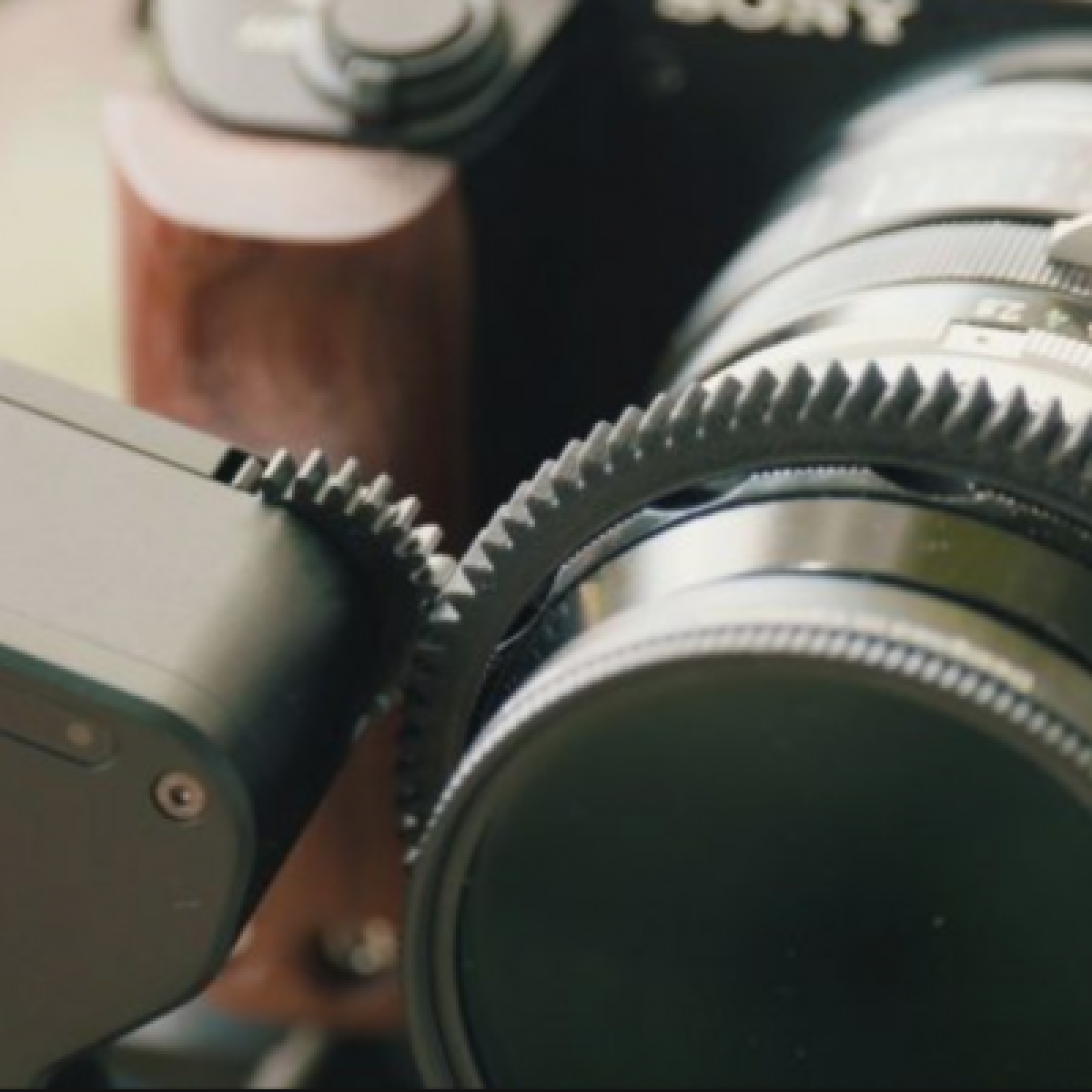 ZHIYUN CRANE 2 + SERVO FOLLOW FOCUS - Photo 3 sur 4