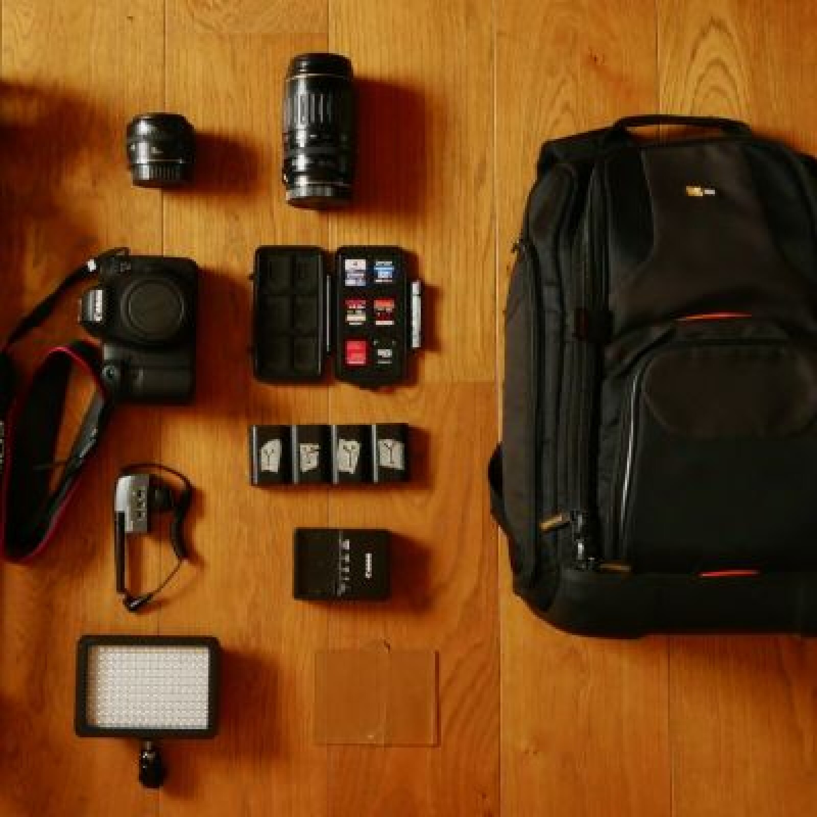 CANON 6D KIT TOURNAGE - Photo 1 sur 2