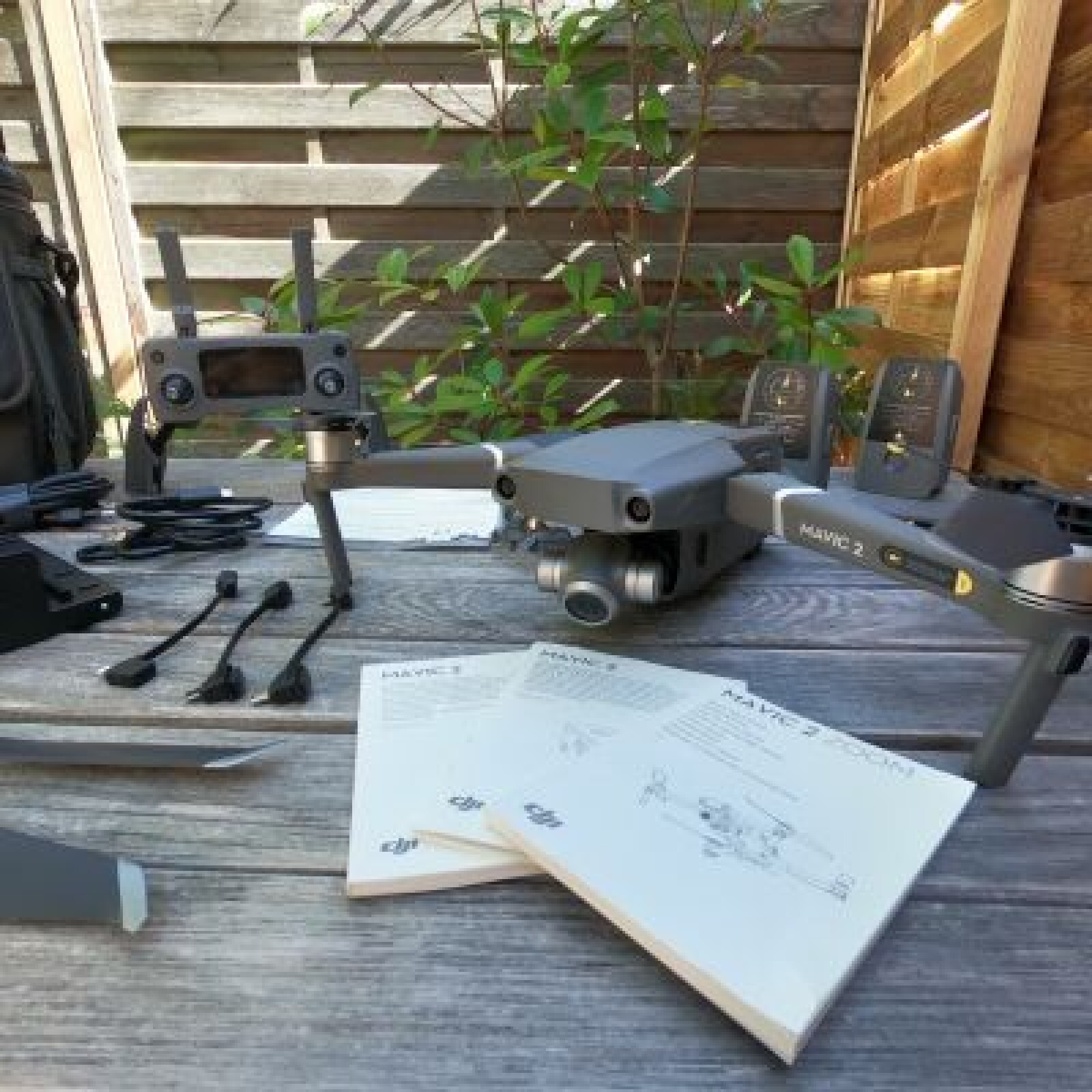 Drone DJI Mavic 2 Zoom et accessoires [Fly More Kit] - Photo 1 sur 5