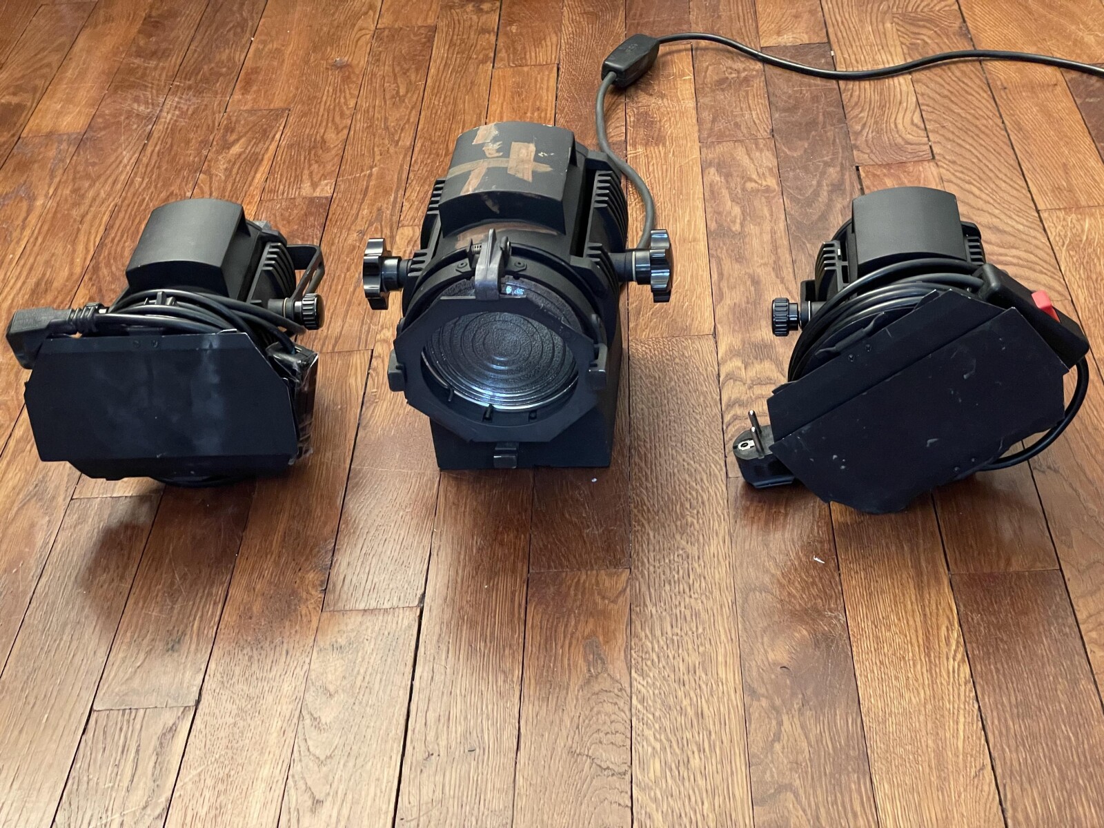 LTM Fresnel 500W - Photo 1 sur 3
