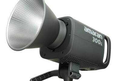 Location Amaran 300C + Adaptateur de V-lock