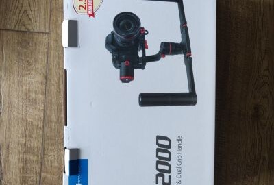 Location FeiyuTech FY a2000 3 Axes Cardan DSLR Caméras Stabilisateur Double poignée de poche pour Canon 5D SONY Panasonic 2000g