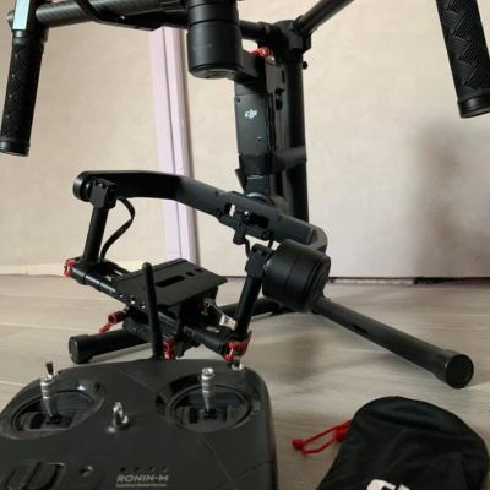 Location DJI Ronin-M - Photo 1 sur 4