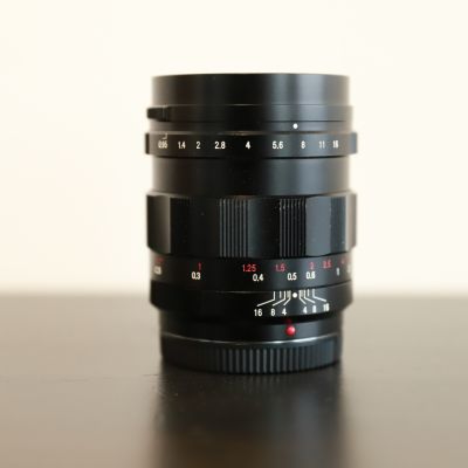 Objectif Voigtlander 25mm F/0.95 micro 4/3 - Photo 2 sur 5