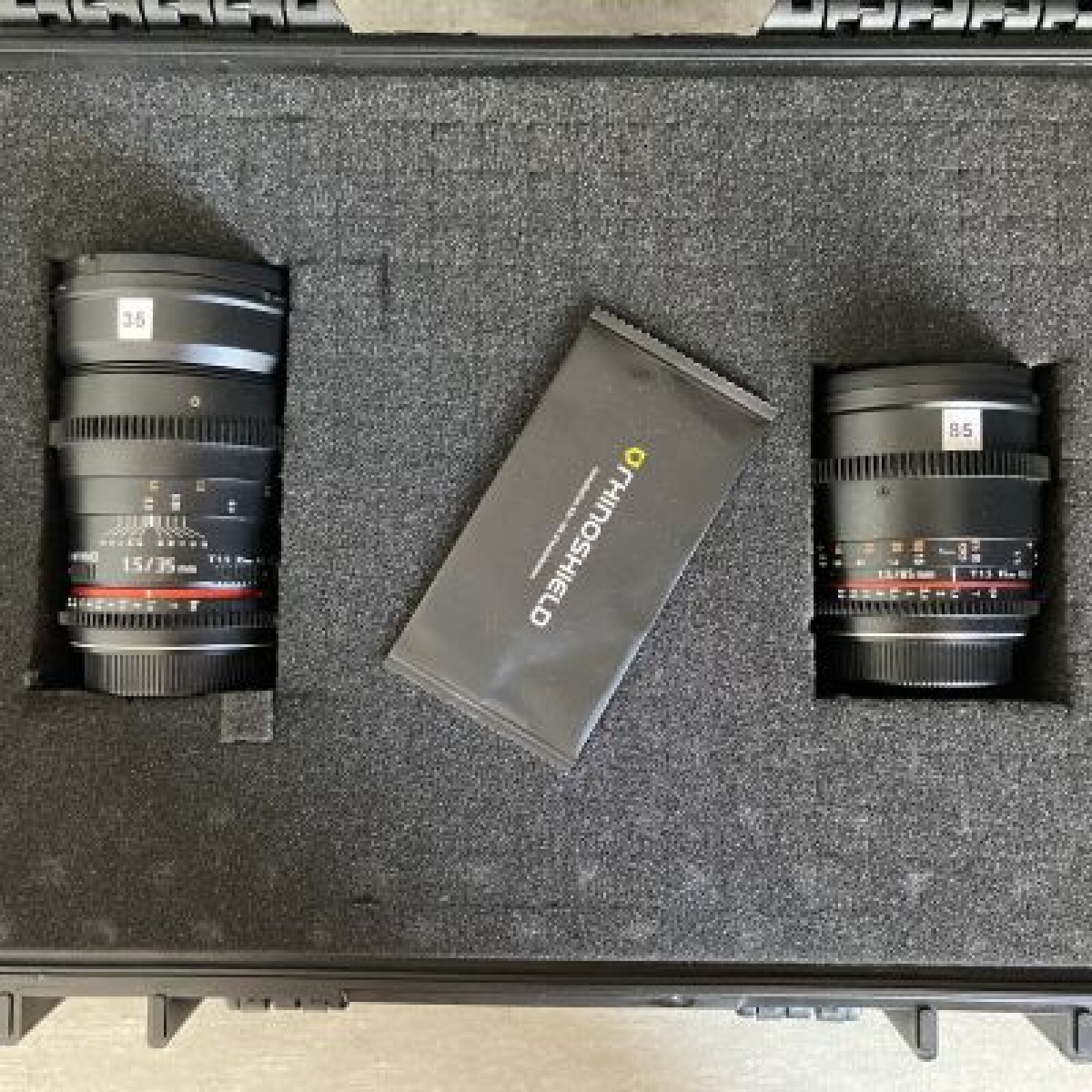 Valise optiques Samyang CinePrime 35mm & 85mm EF - Photo 1 sur 3