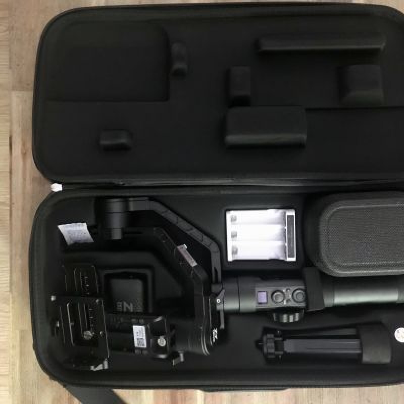 Pack Pro tournage Sony Alpha 7S II + Stabilisateur Zhiyun Crâne 2 + Micro + Objectifs - Photo 2 sur 5