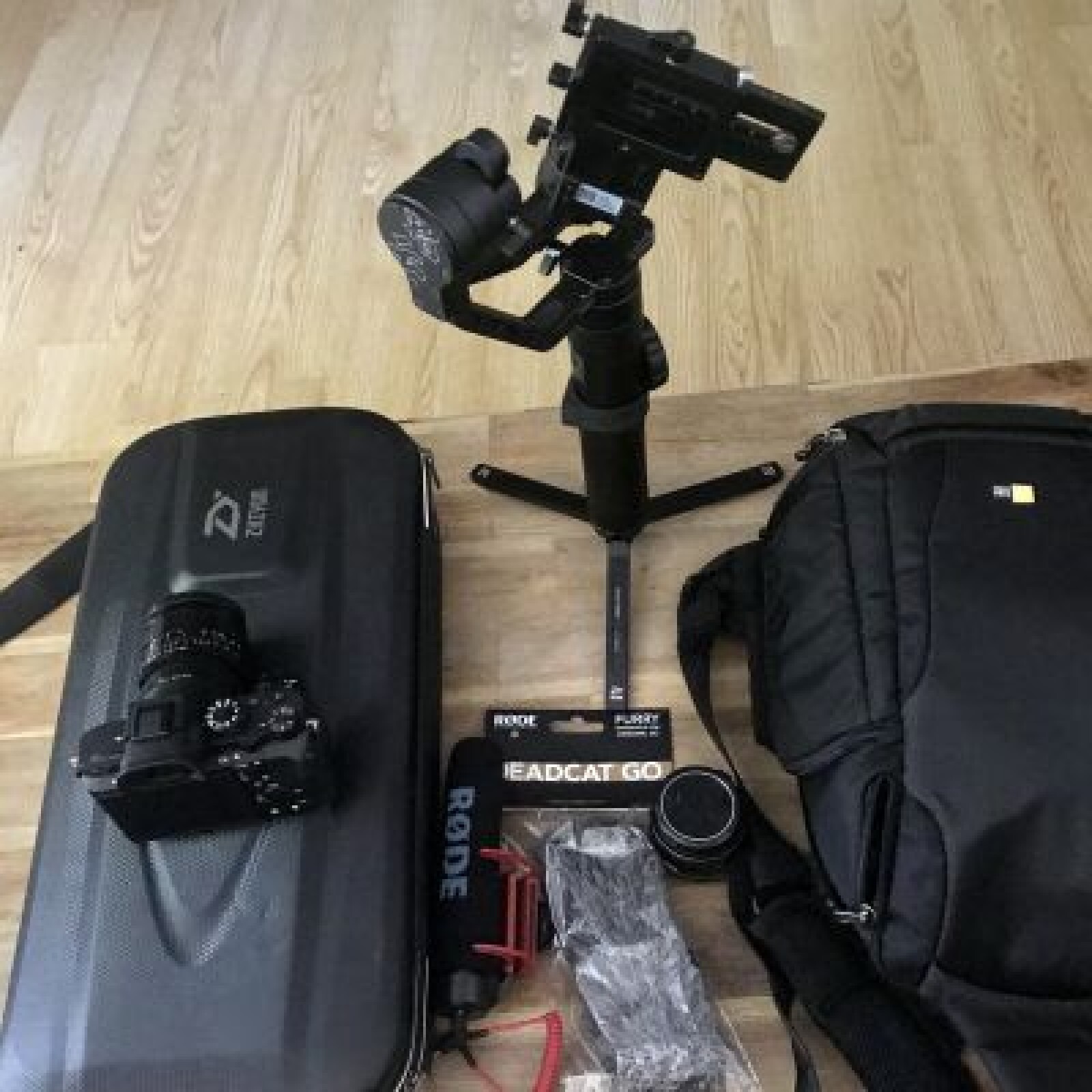 Pack Pro tournage Sony Alpha 7S II + Stabilisateur Zhiyun Crâne 2 + Micro + Objectifs - Photo 3 sur 5