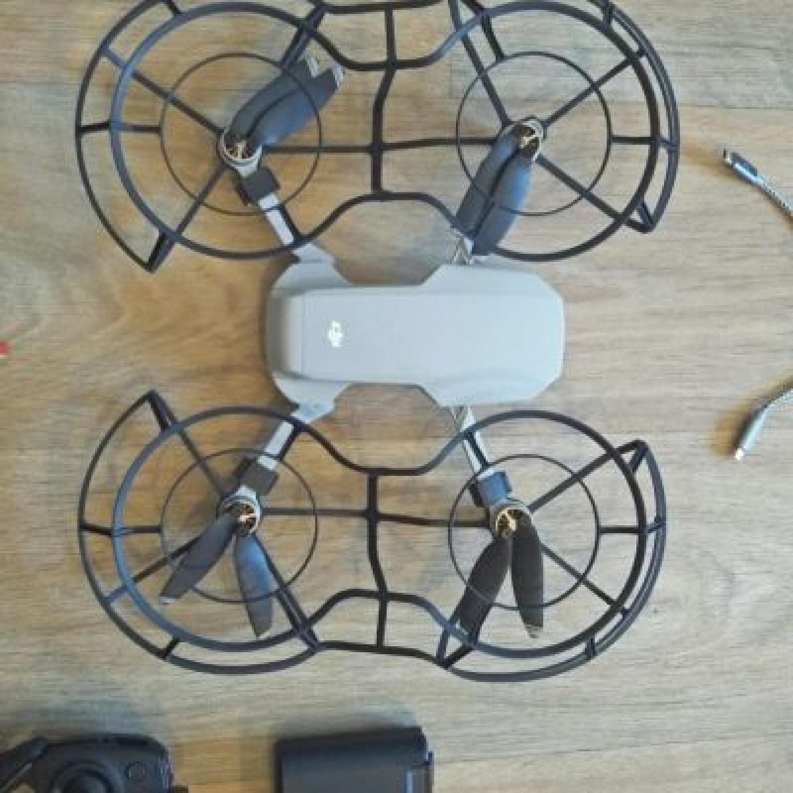 Drone mavic mini avec 3 batteries et carte mémoire - Photo 1 sur 4