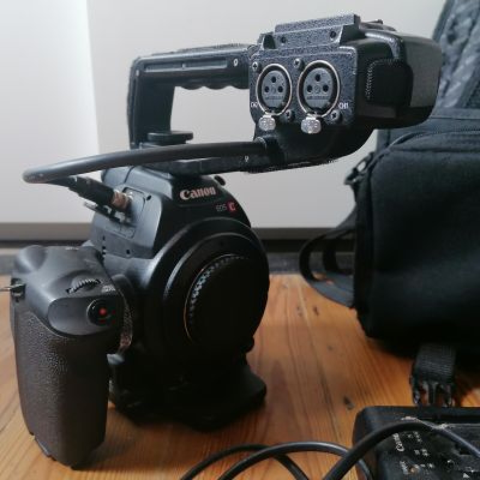 Canon eos C100 - Photo 4 sur 4