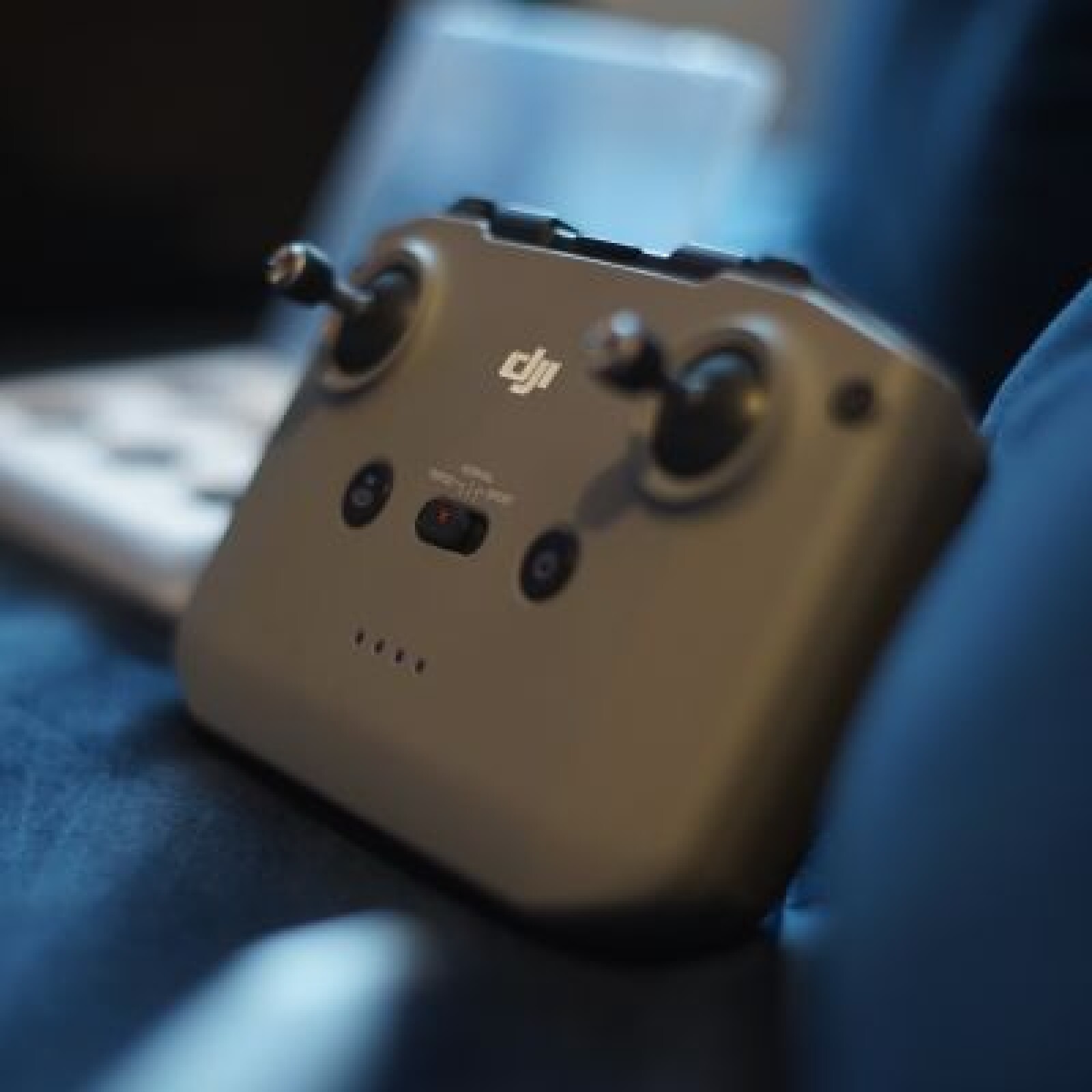 MAVIC AIR 2 (FLY MORE COMBO) & FILTRES POLARISANTS - Photo 2 sur 4