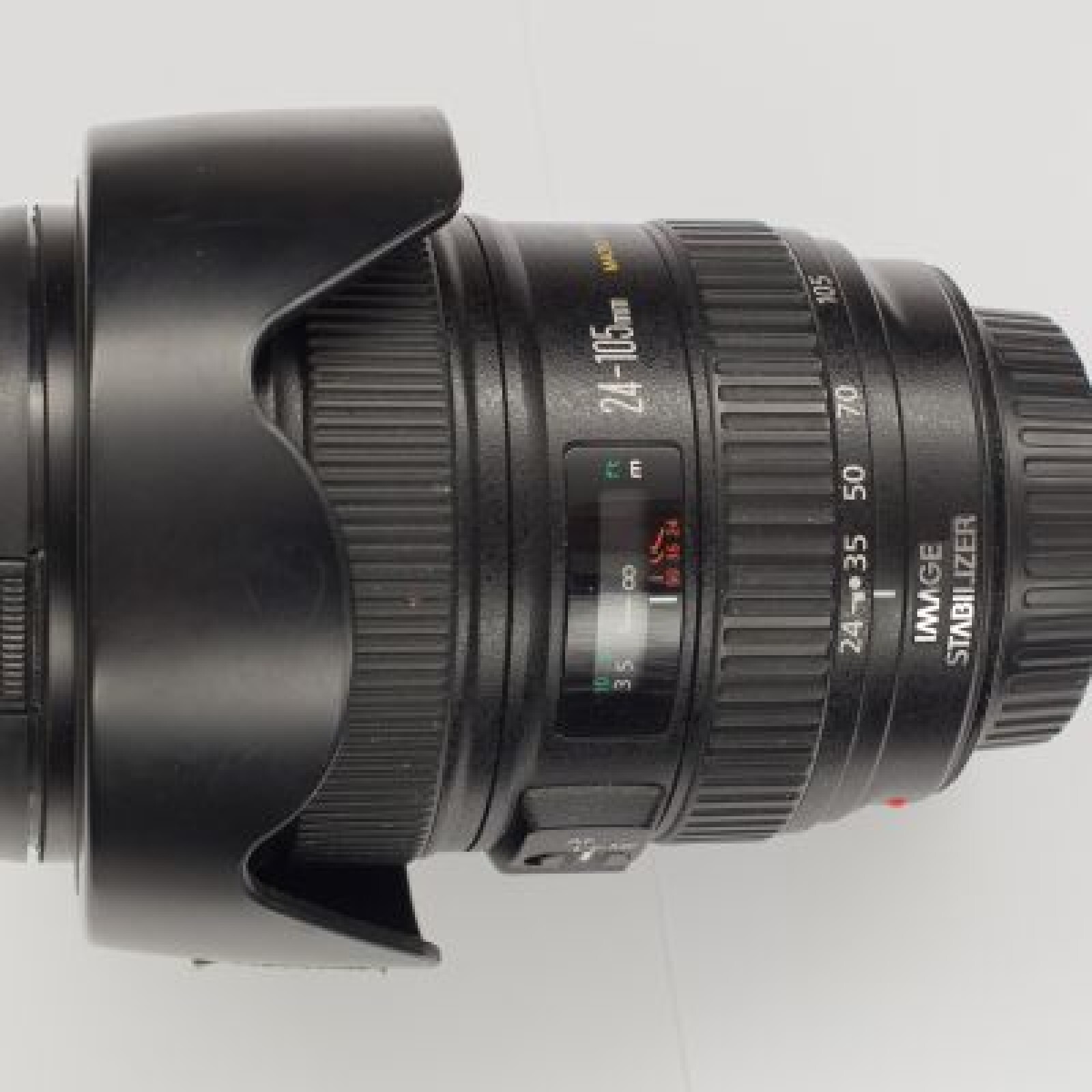 Zoom 24-105 mm F/4 IS USM - Photo 1 sur 2