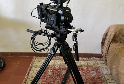 Location Canon EOS C700 FF