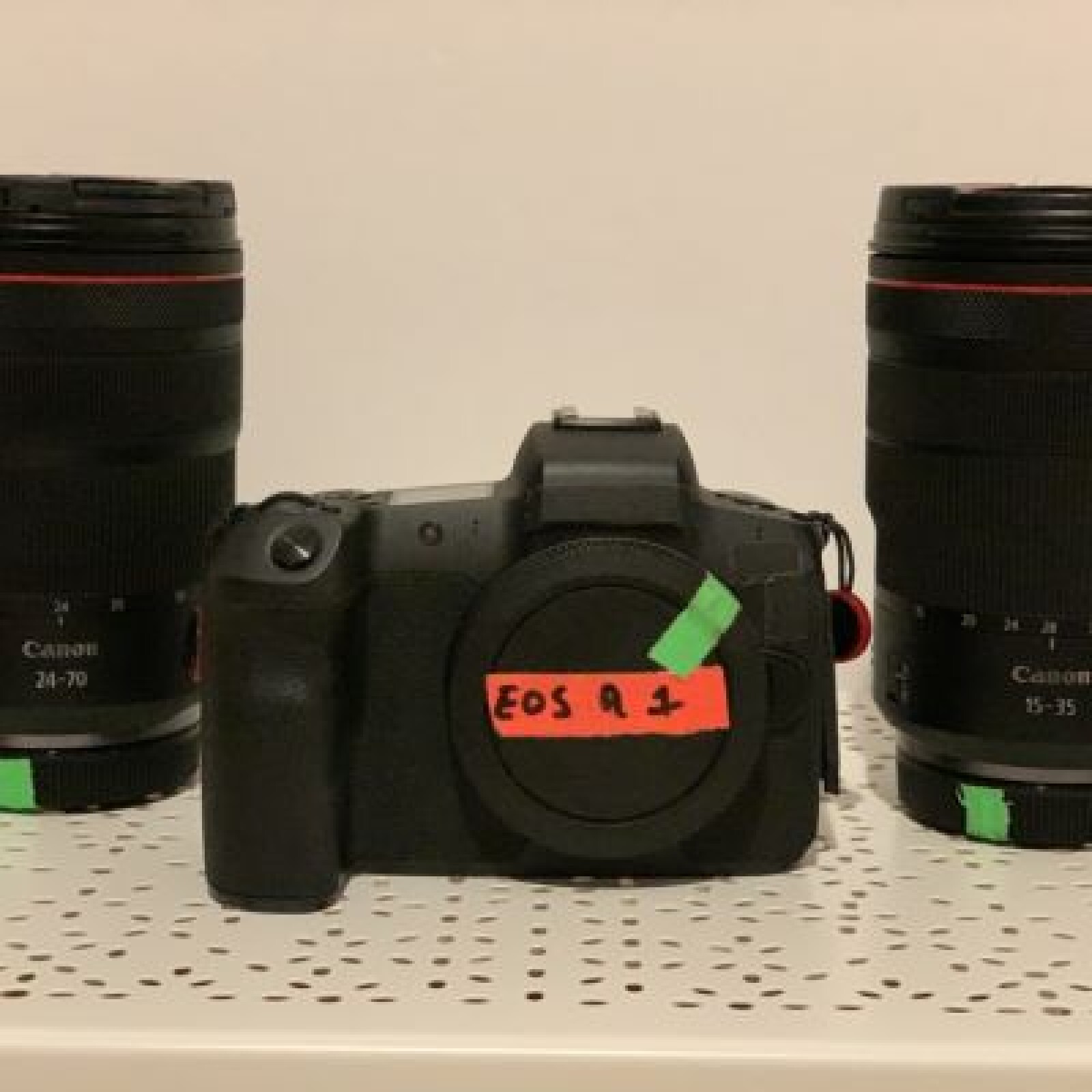 Canon Eos R + 2 objectifs - Photo 1 sur 5