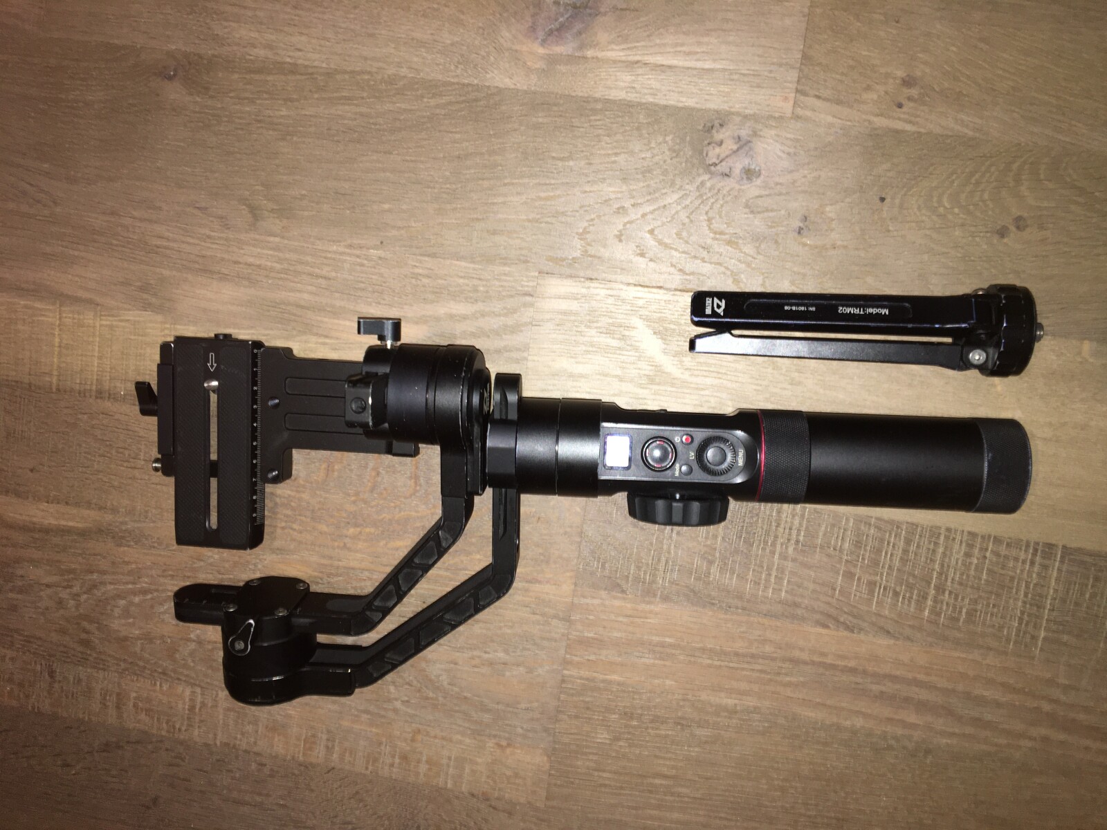 Zhiyun-Tech Crane 2 - Photo 1 sur 2