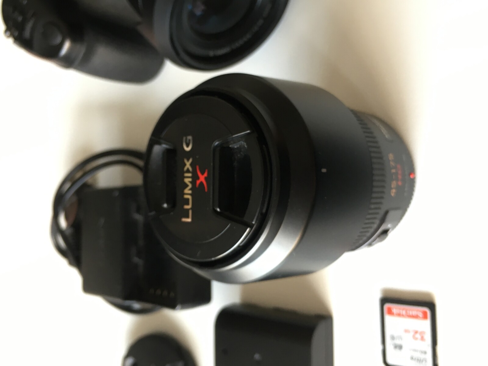 GH4 + 12-60MM F3.5 + 45-175MM F4.0 - Photo 3 sur 3