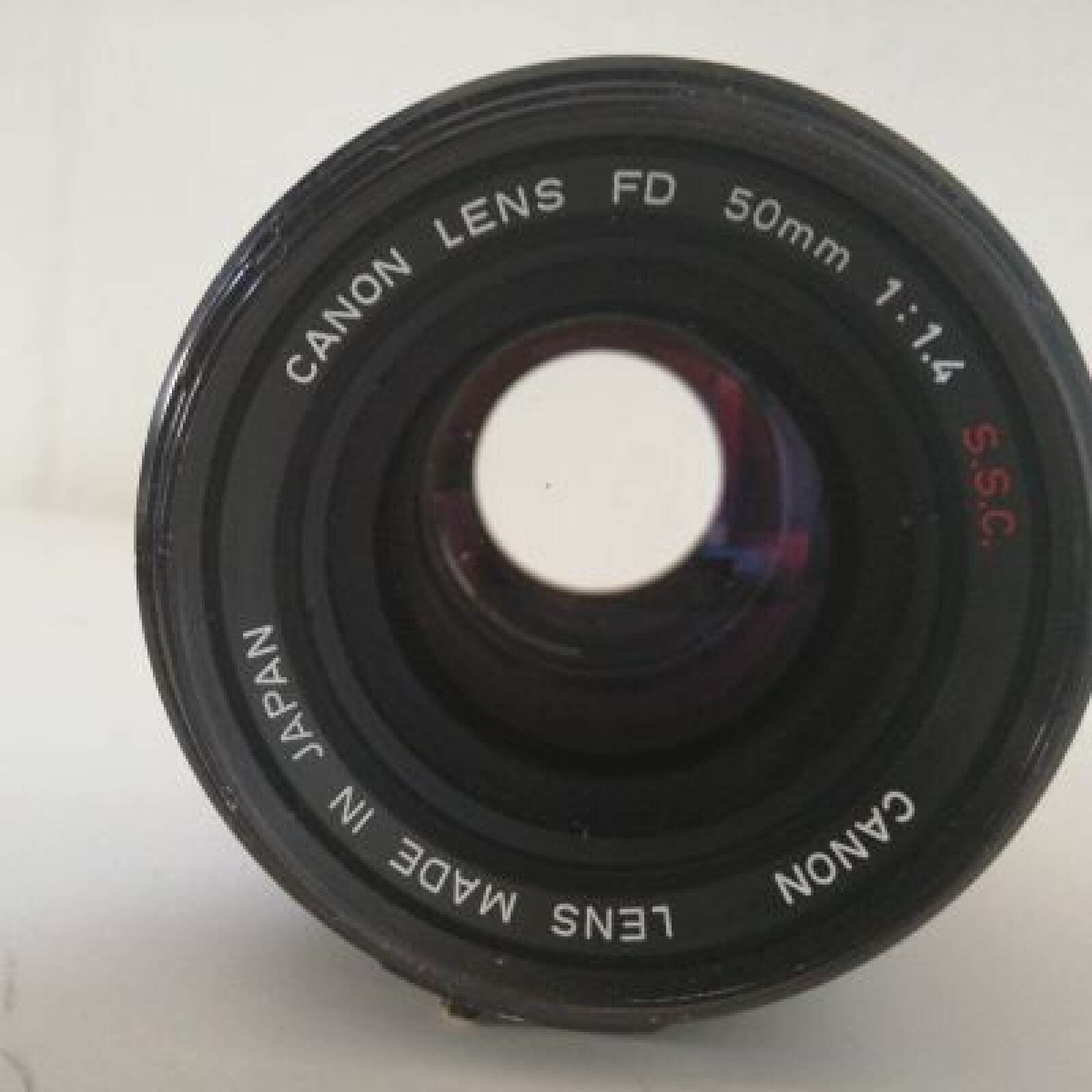 Objectif 50mm 1.4 Argentique avec adaptateur EF - Photo 1 sur 4