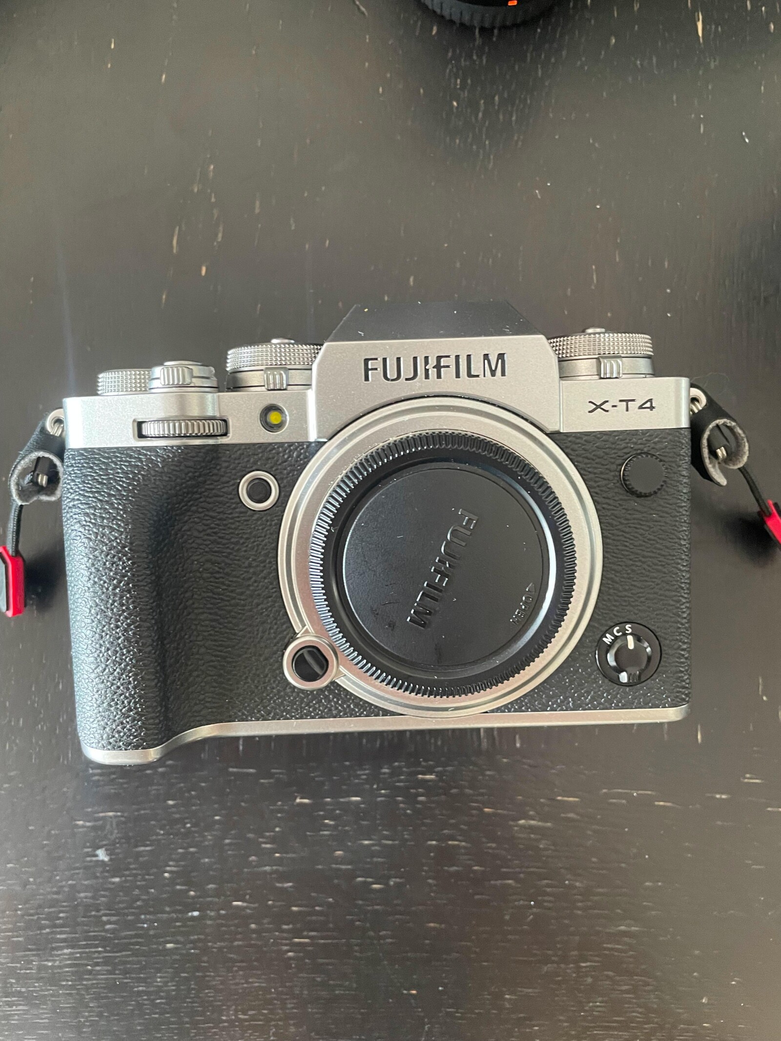 FujiFilm XT4 avec Objectif 16-55mm Fuji - Photo 3 sur 4