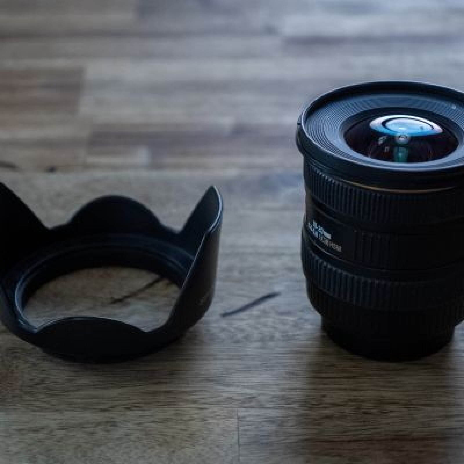 Objectif Sigma 10-20mm f/4-5,6 DC HSM à Nanterre - Photo 1 sur 1