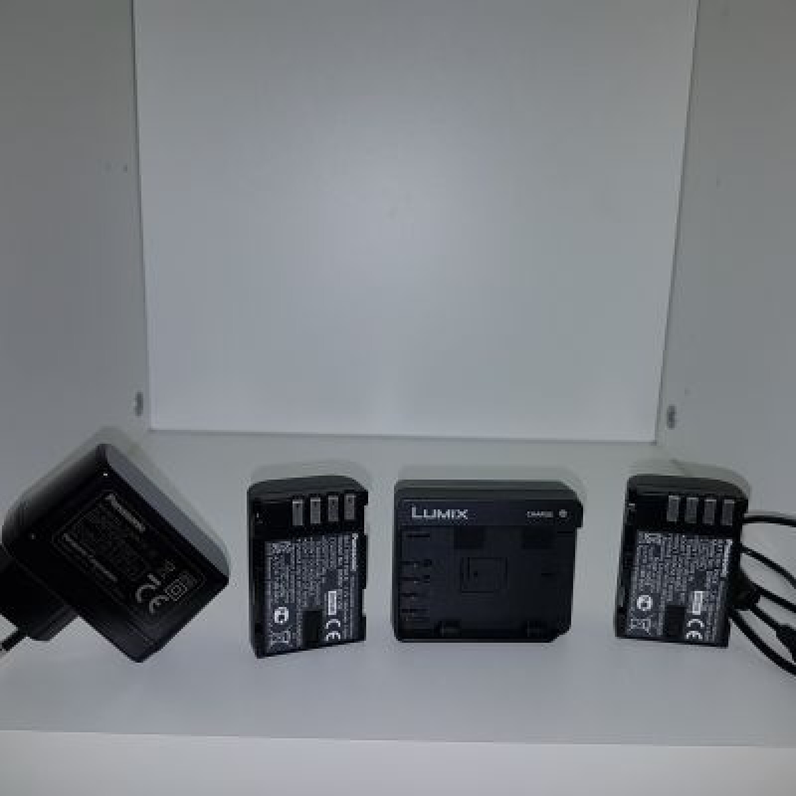 Panasonic GH5s avec cartes et batteries - Photo 4 sur 4