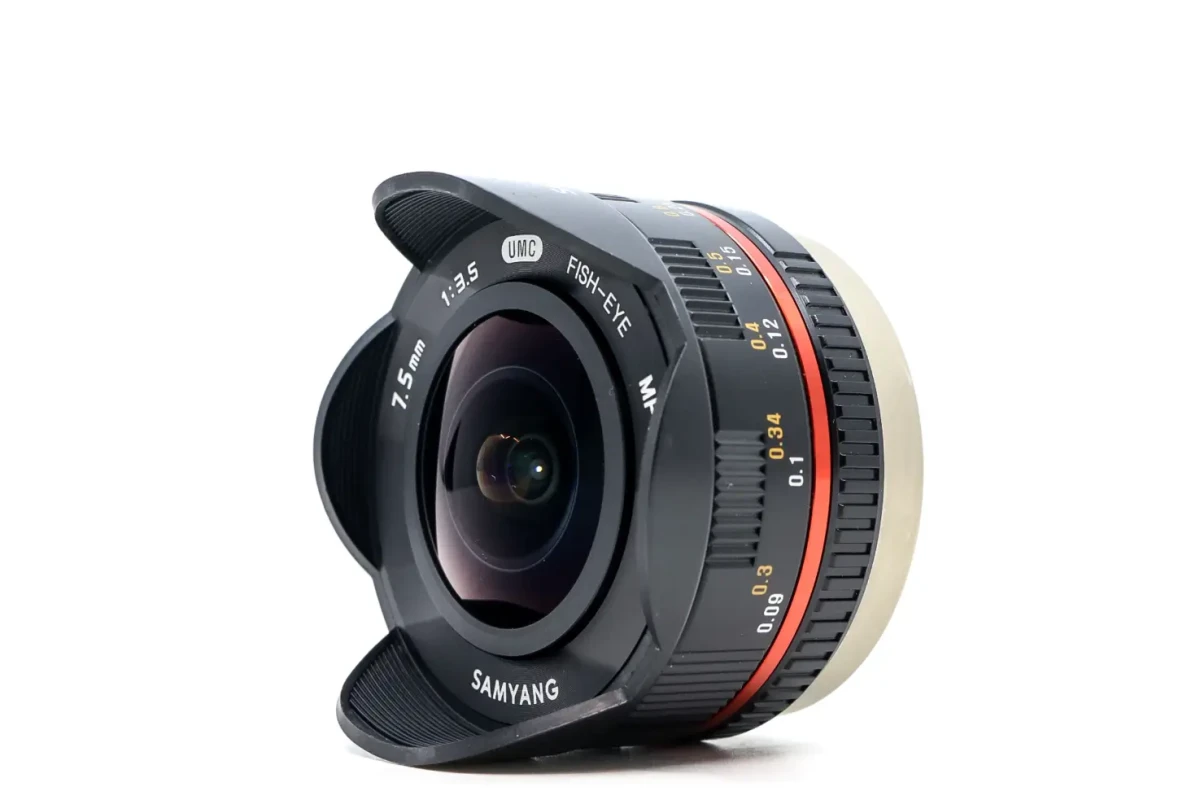 Location Samyang 7.5mm f/3.5 UMC Fisheye micro 4/3 - Lightyshare