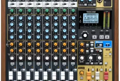 Location Tascam Model 12