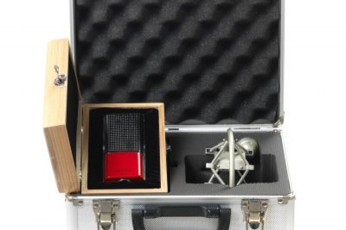 Location Avantone CR-14 - Lightyshare