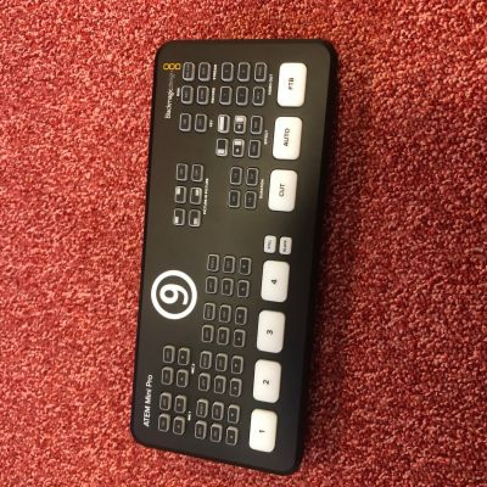 ATEM mini pro - Photo 3 sur 3