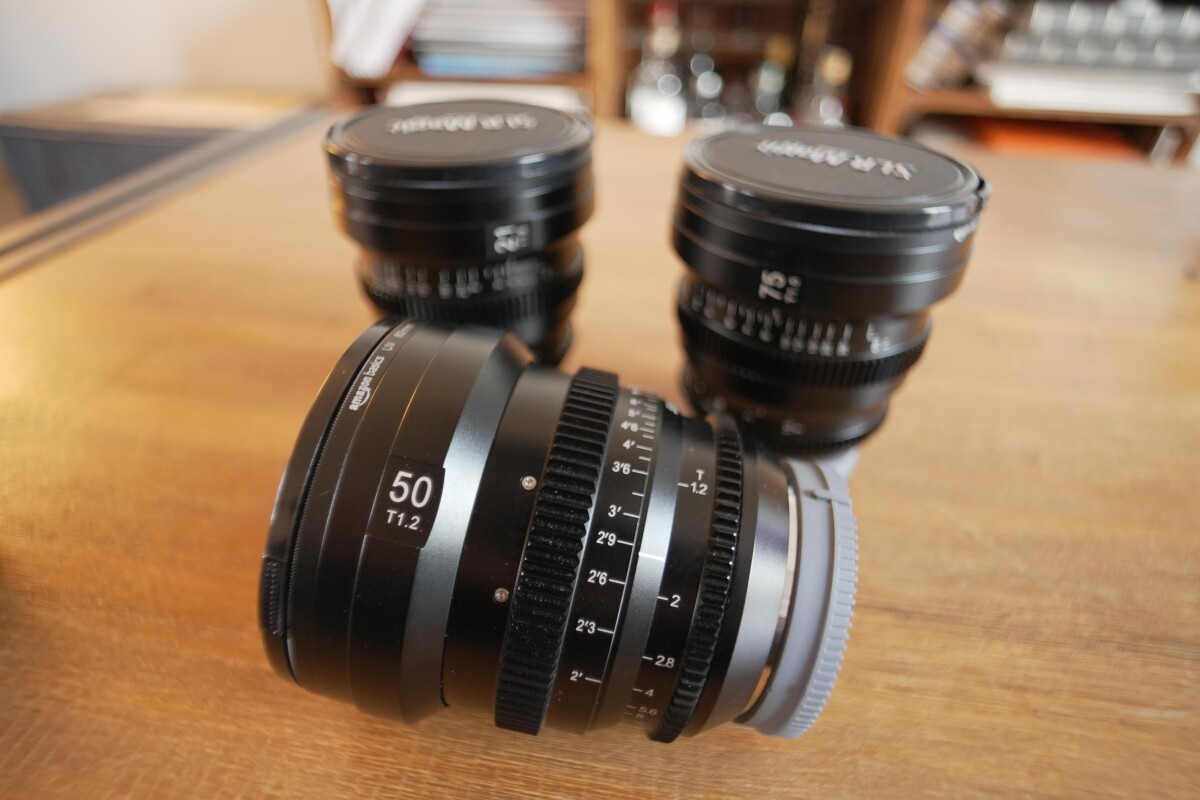 Location SLR Magic - MicroPrime set (E-mount) - Lightyshare