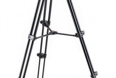 Location 2 PTZ Panasonic HE-120 + Trépieds + Pupitre + Tourets