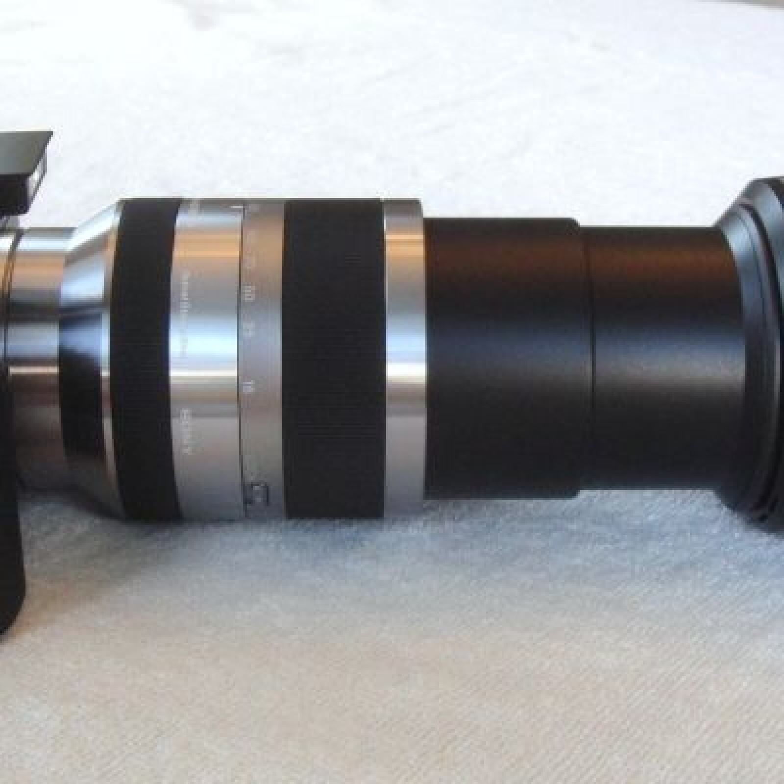 SONY Objectif SEL-18200 - Photo 2 sur 4