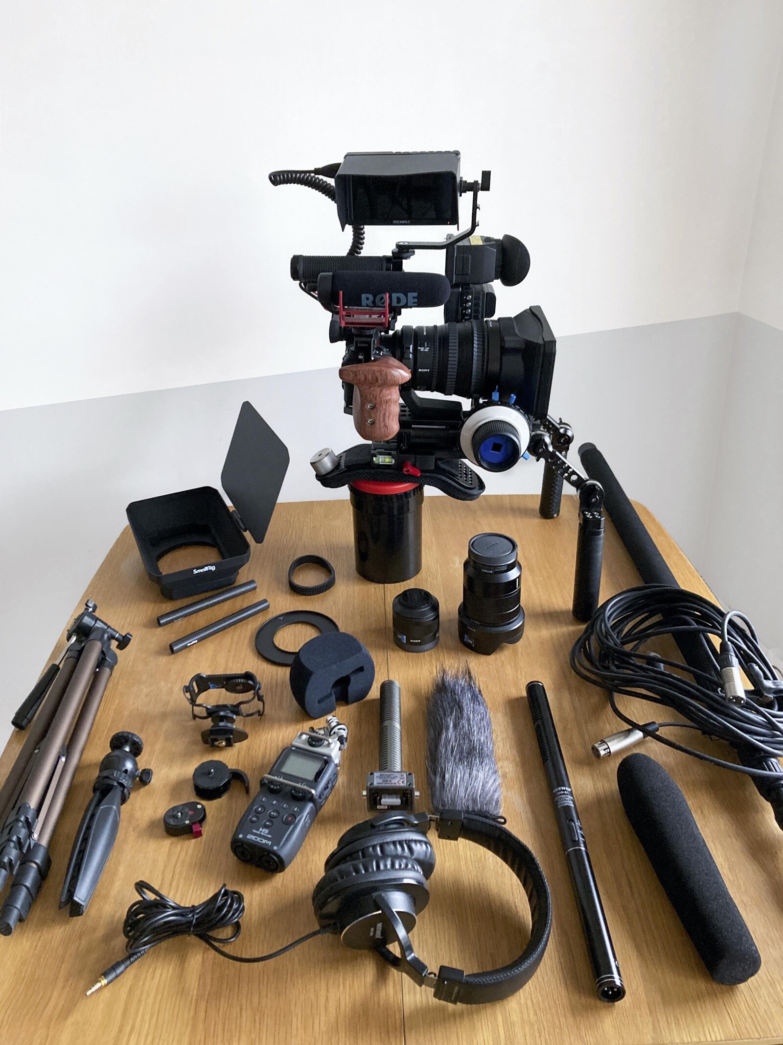 PACK TOURNAGE COMPLET  - Video / Audio (SON) / Lumières - Photo 9 sur 9
